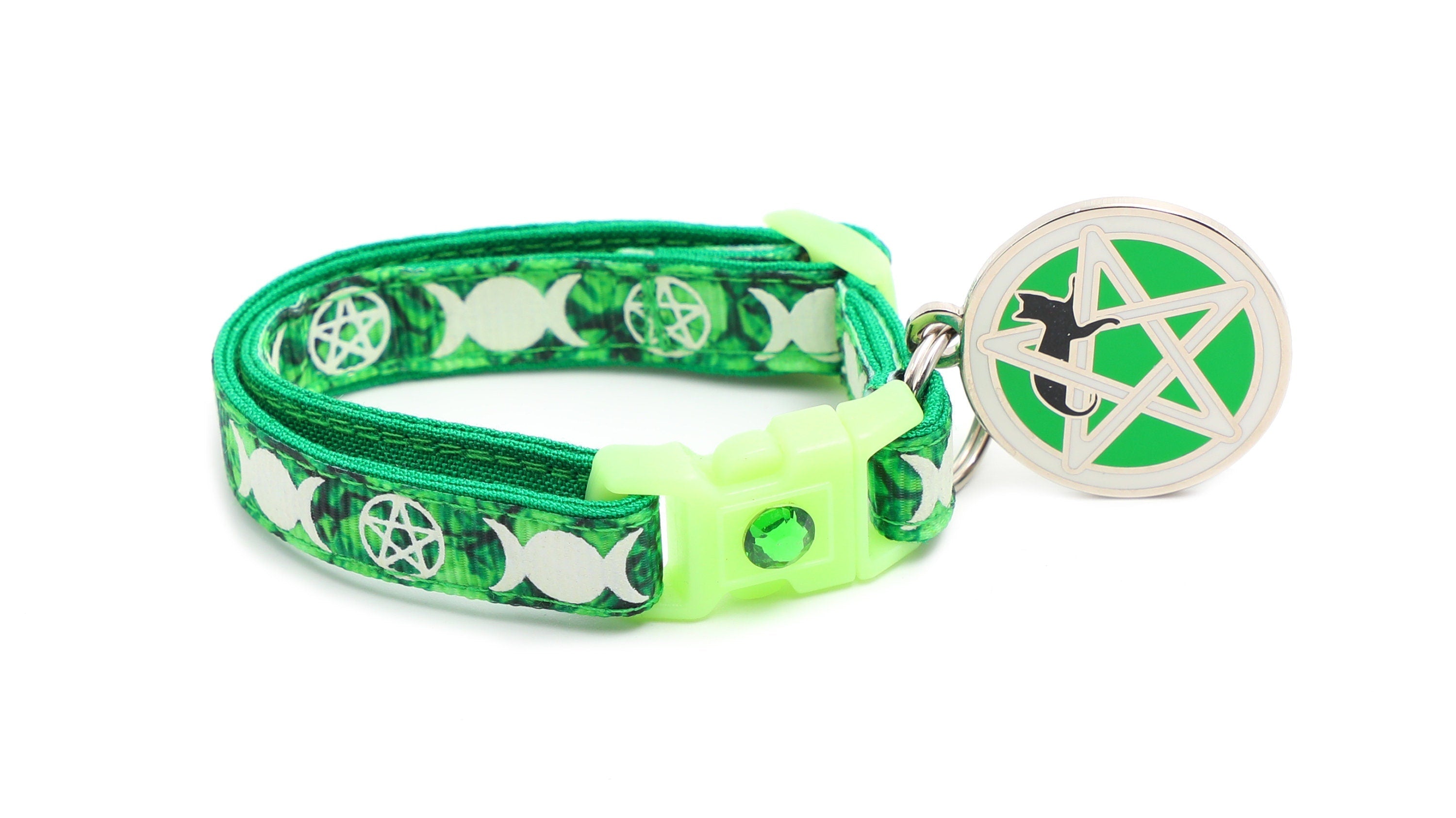 Witch's Familiar on Emerald Cat Collar