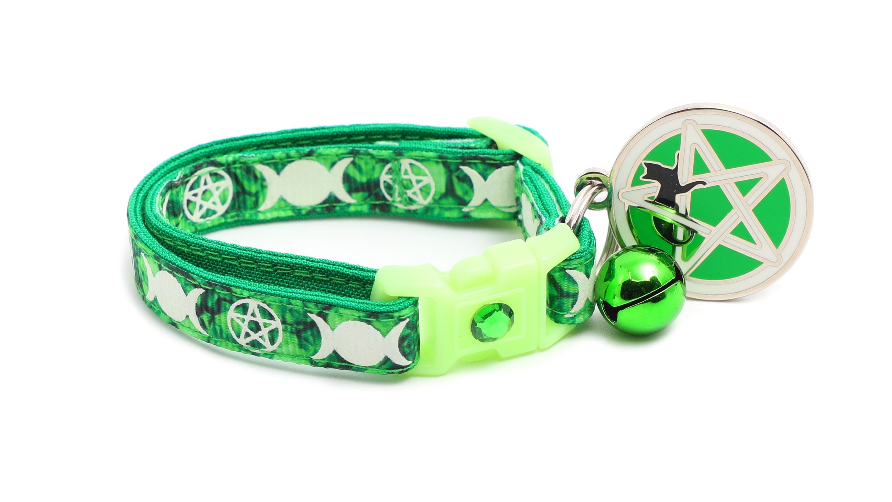 Witch's Familiar on Emerald Cat Collar