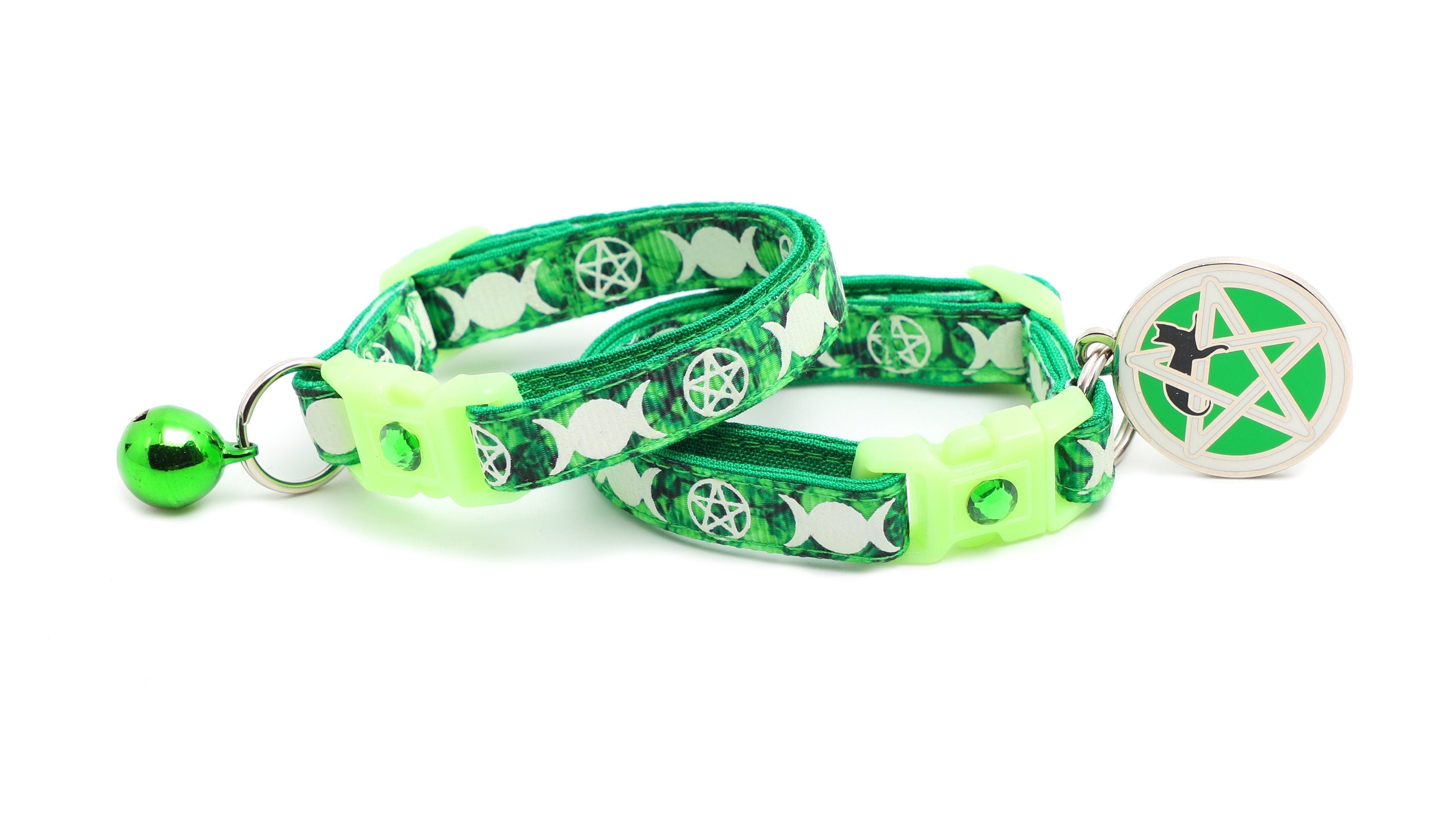 Witch's Familiar on Emerald Cat Collar