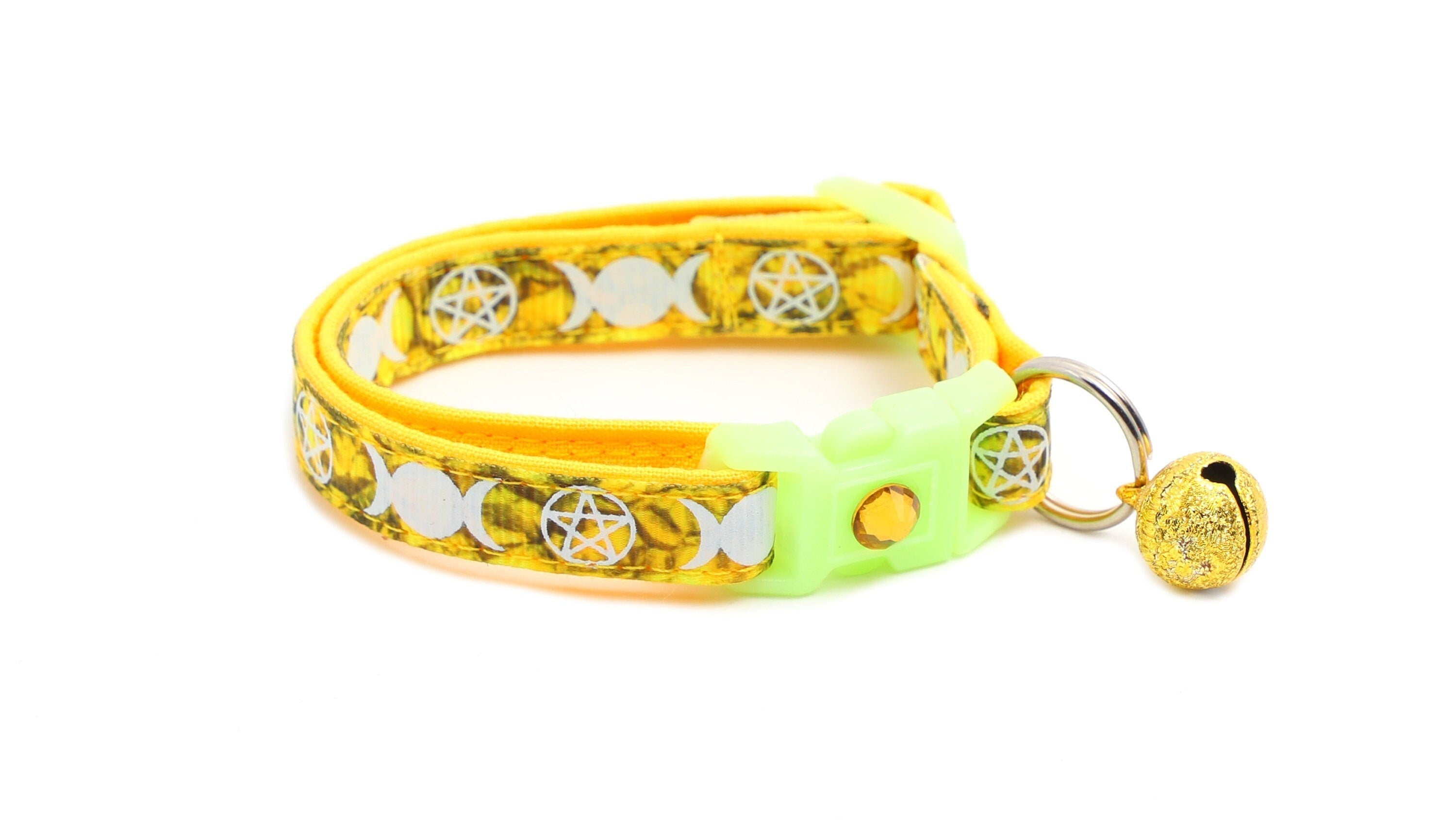 Witch's Familiar on Topaz Cat Collar