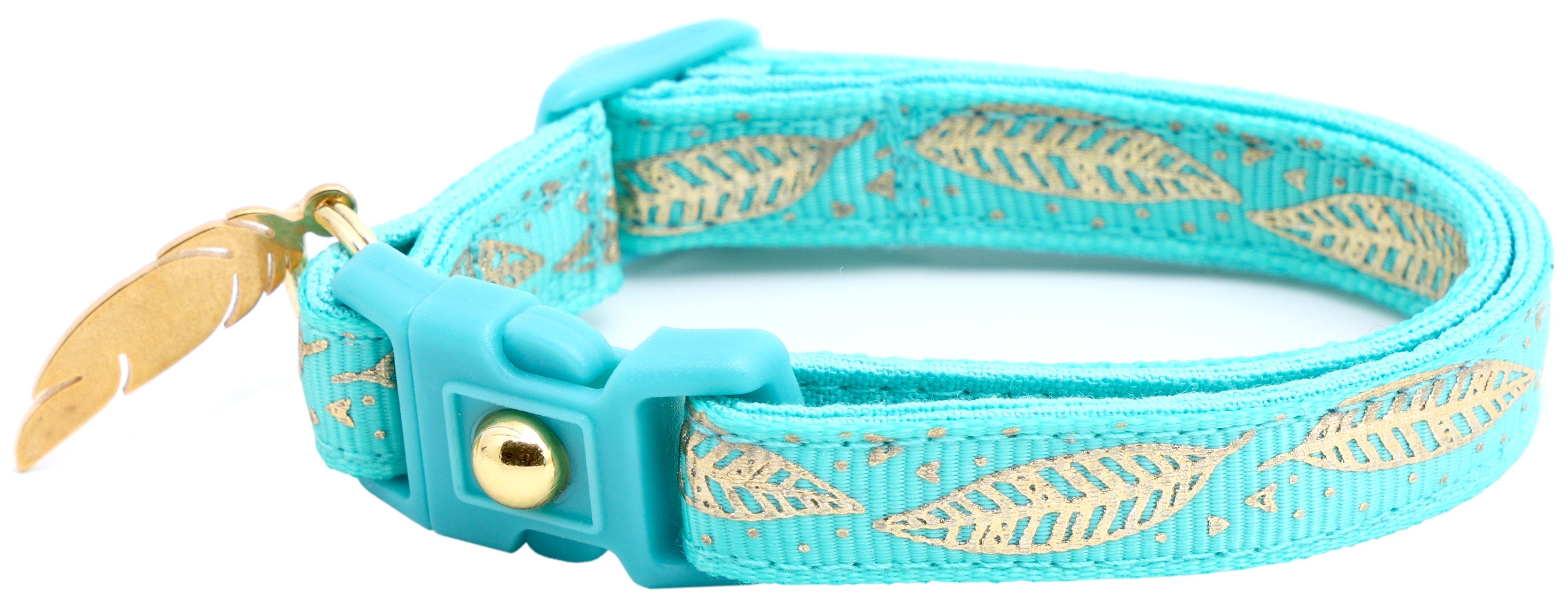 Metallic Gold Feathers Cat Collar